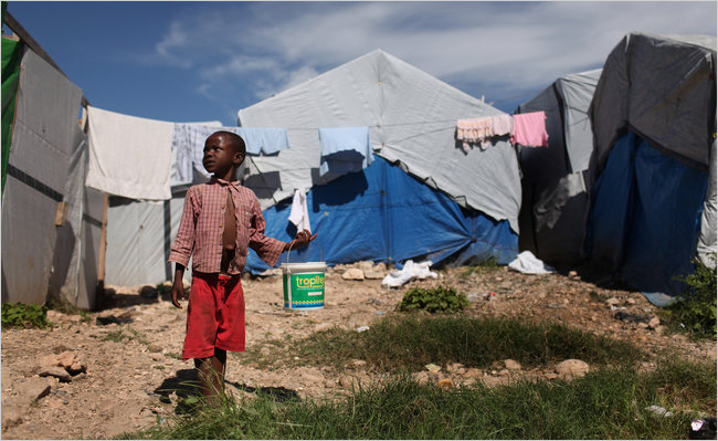 Cholera strikes Haiti, killing hundreds