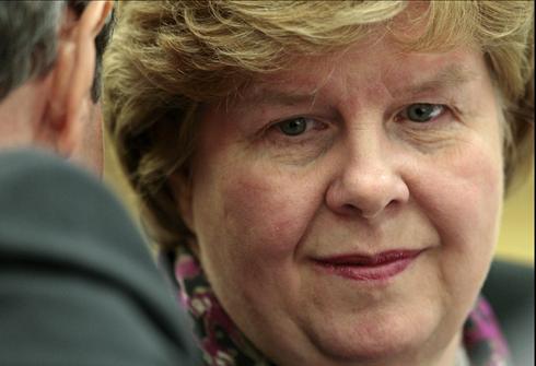 Romer Steps Down From Economic Team