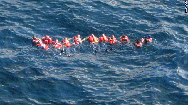 Oil Spill in Gulf of Mexico, 13 survive